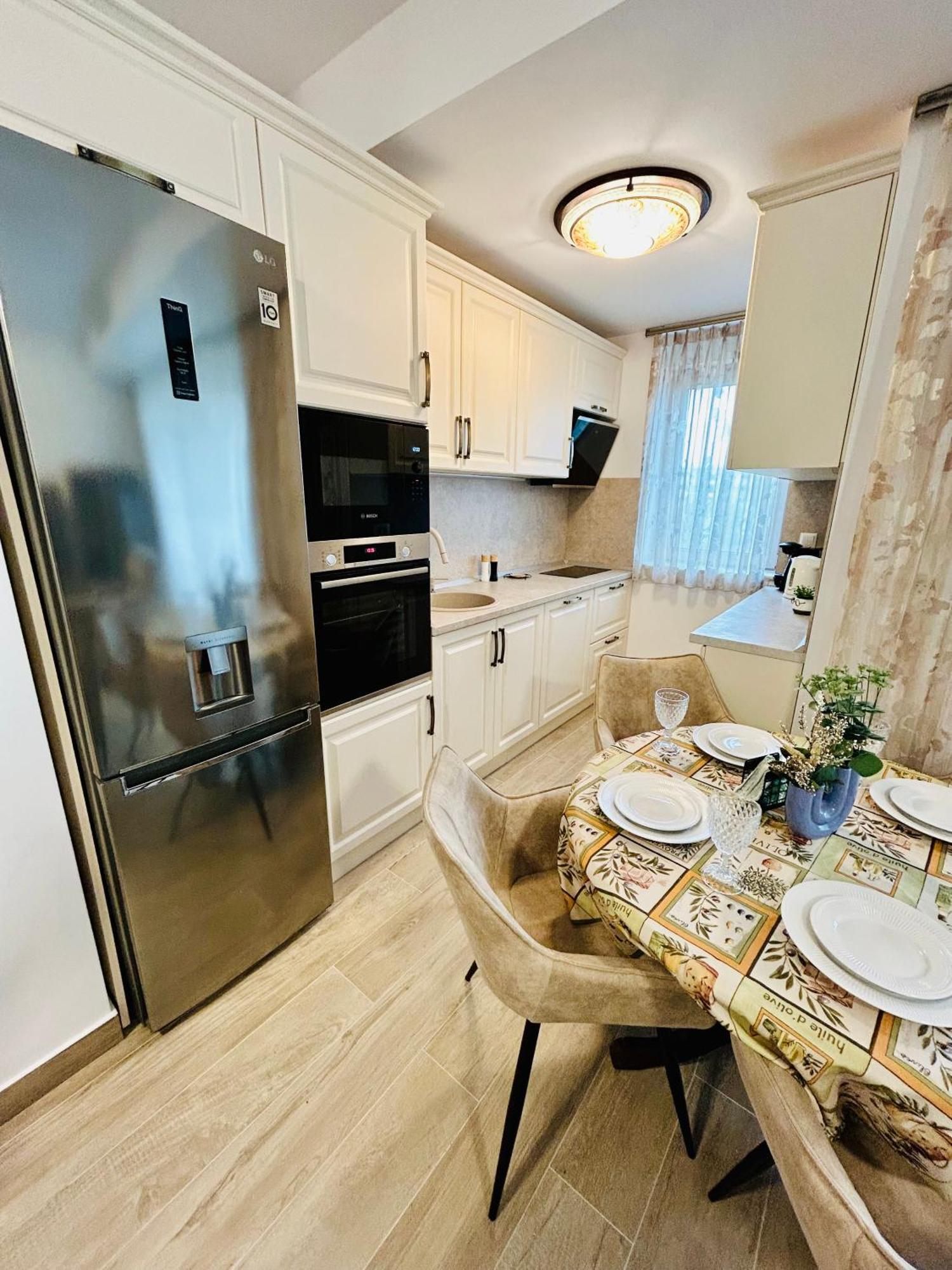 Dis Mamaia Nord Apartment Constanta Exterior photo