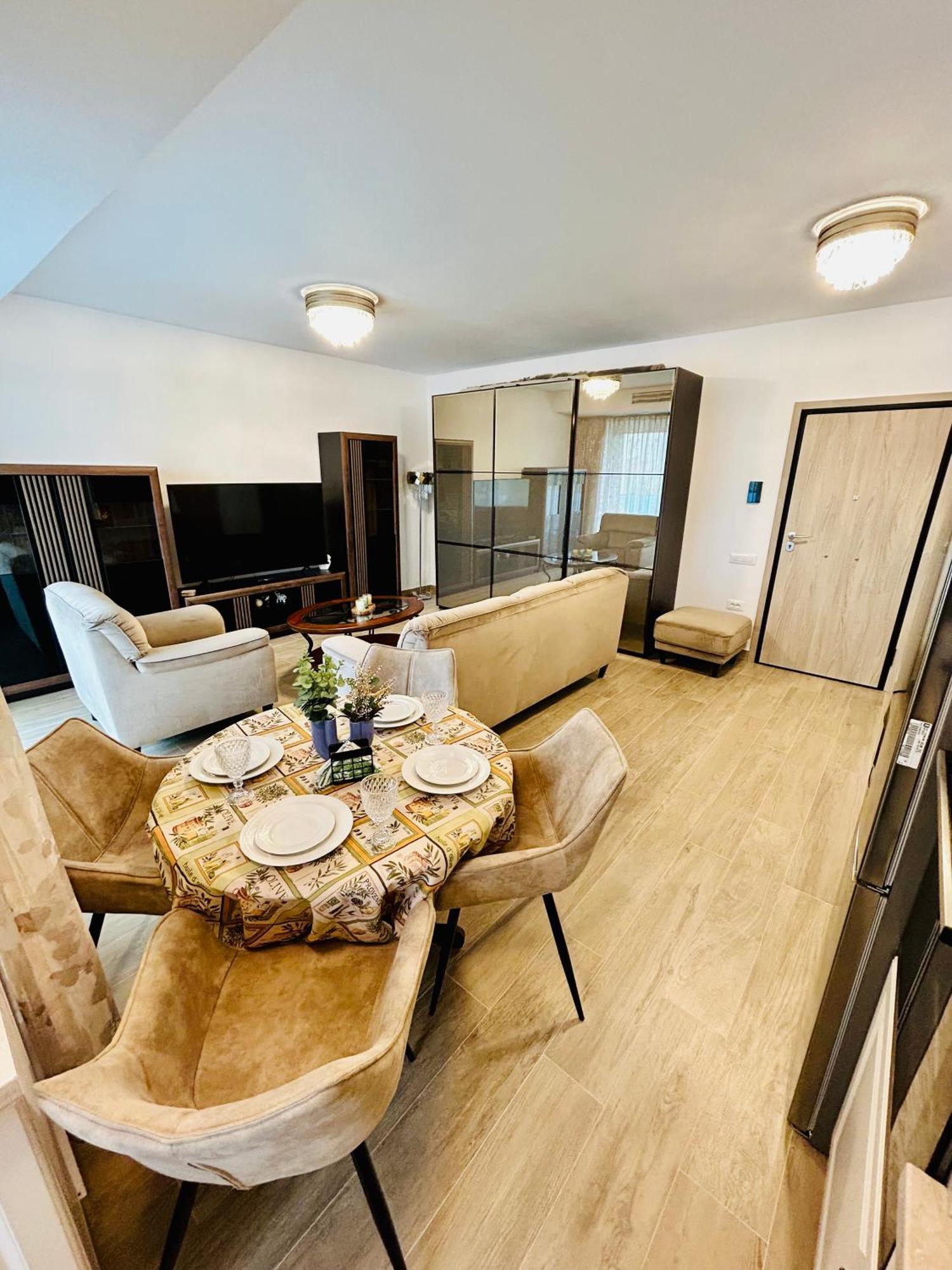 Dis Mamaia Nord Apartment Constanta Exterior photo