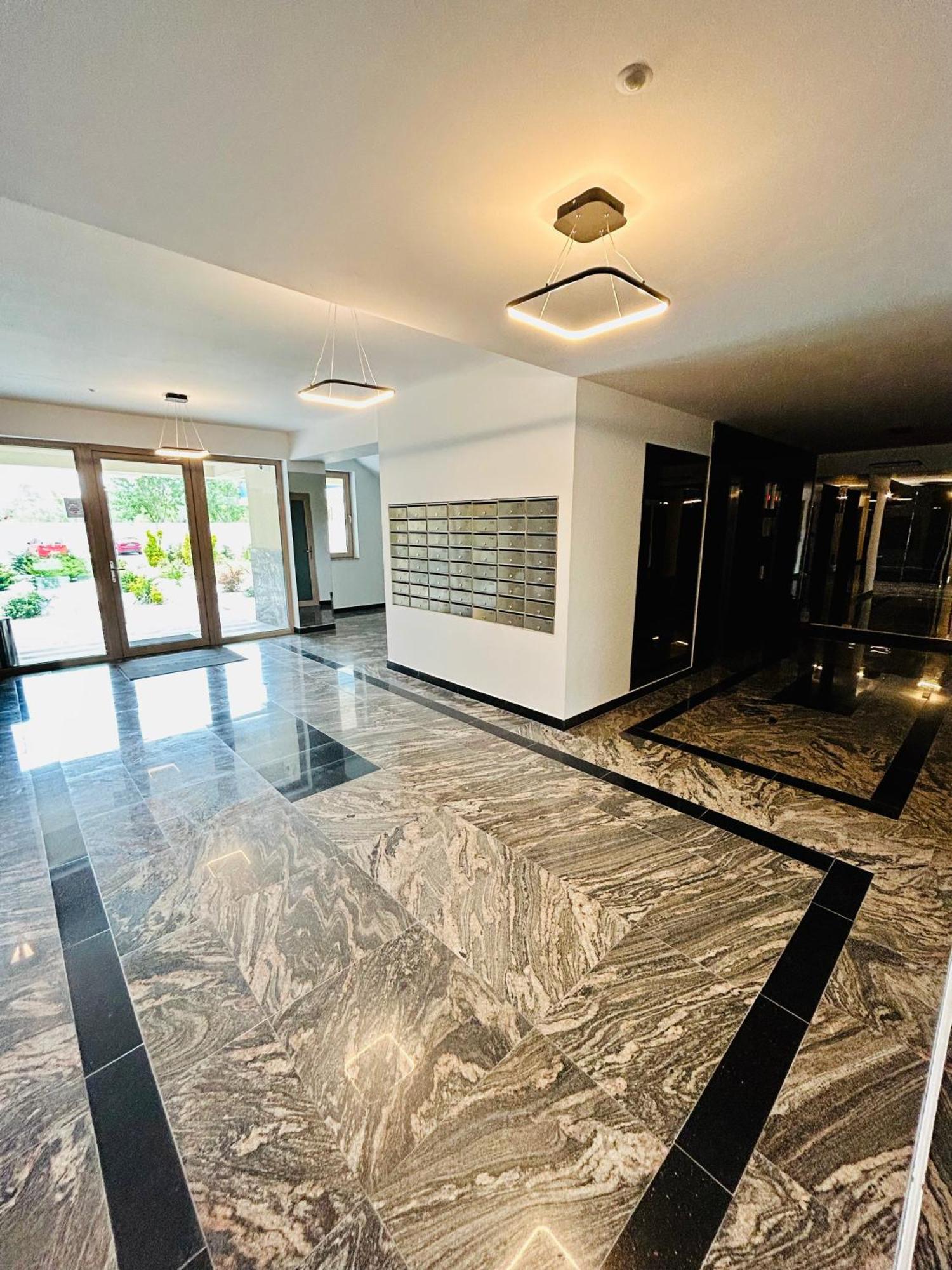 Dis Mamaia Nord Apartment Constanta Exterior photo