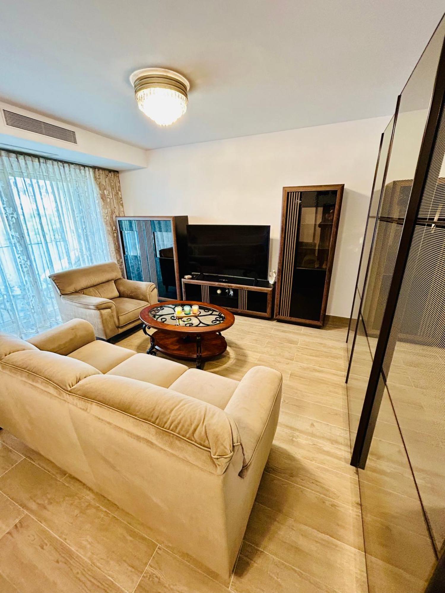Dis Mamaia Nord Apartment Constanta Exterior photo