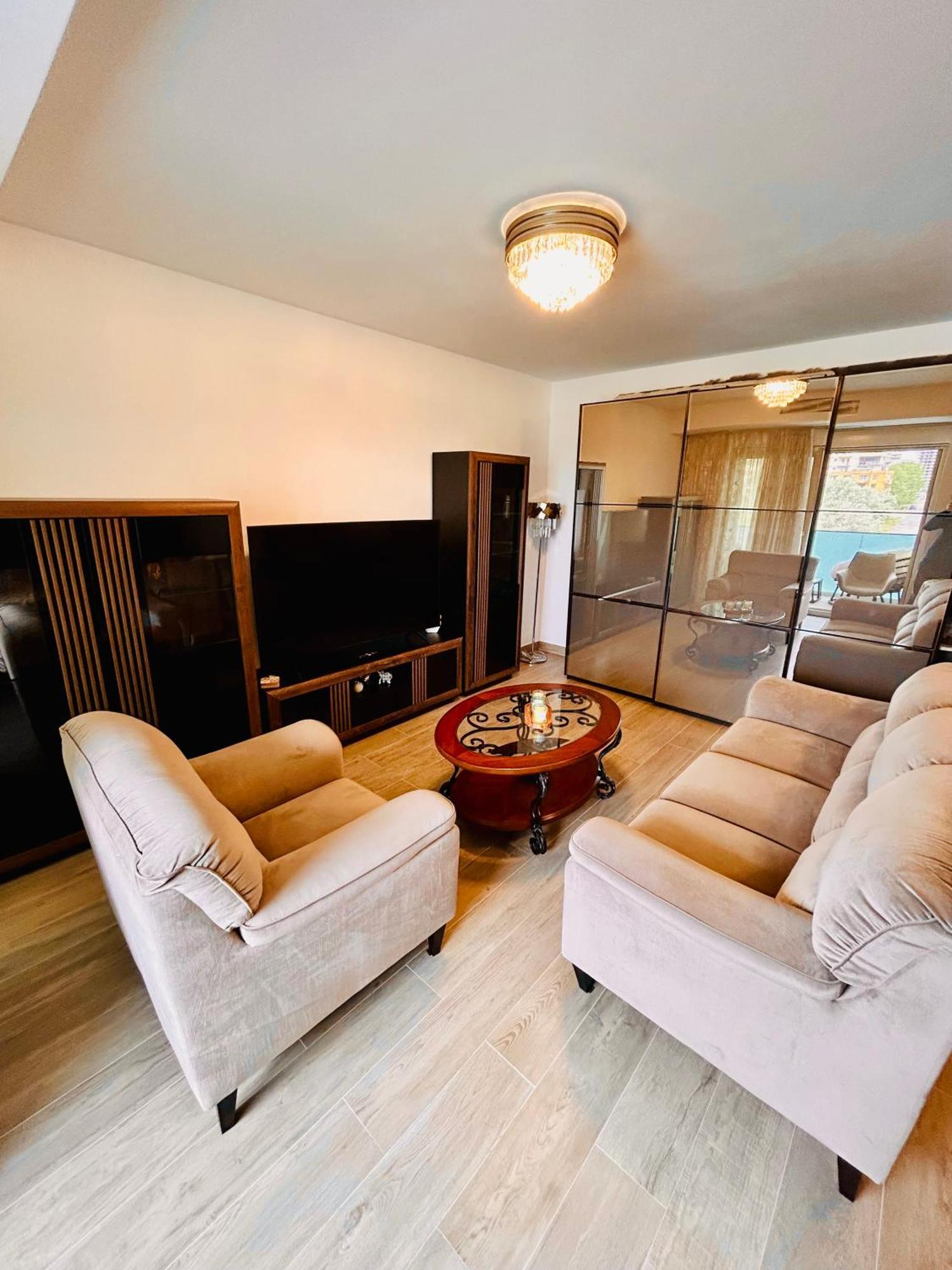 Dis Mamaia Nord Apartment Constanta Exterior photo