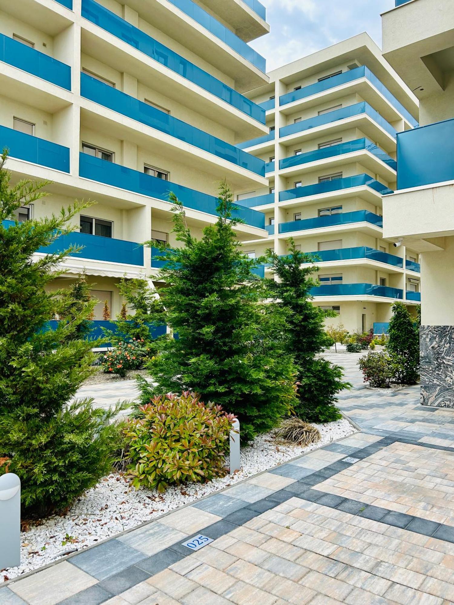 Dis Mamaia Nord Apartment Constanta Exterior photo